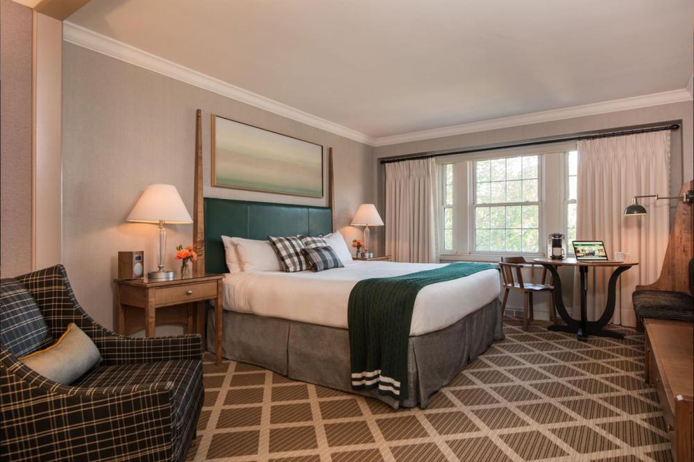 https://exec.tuck.dartmouth.edu/images/hanover-inn-room2.jpg